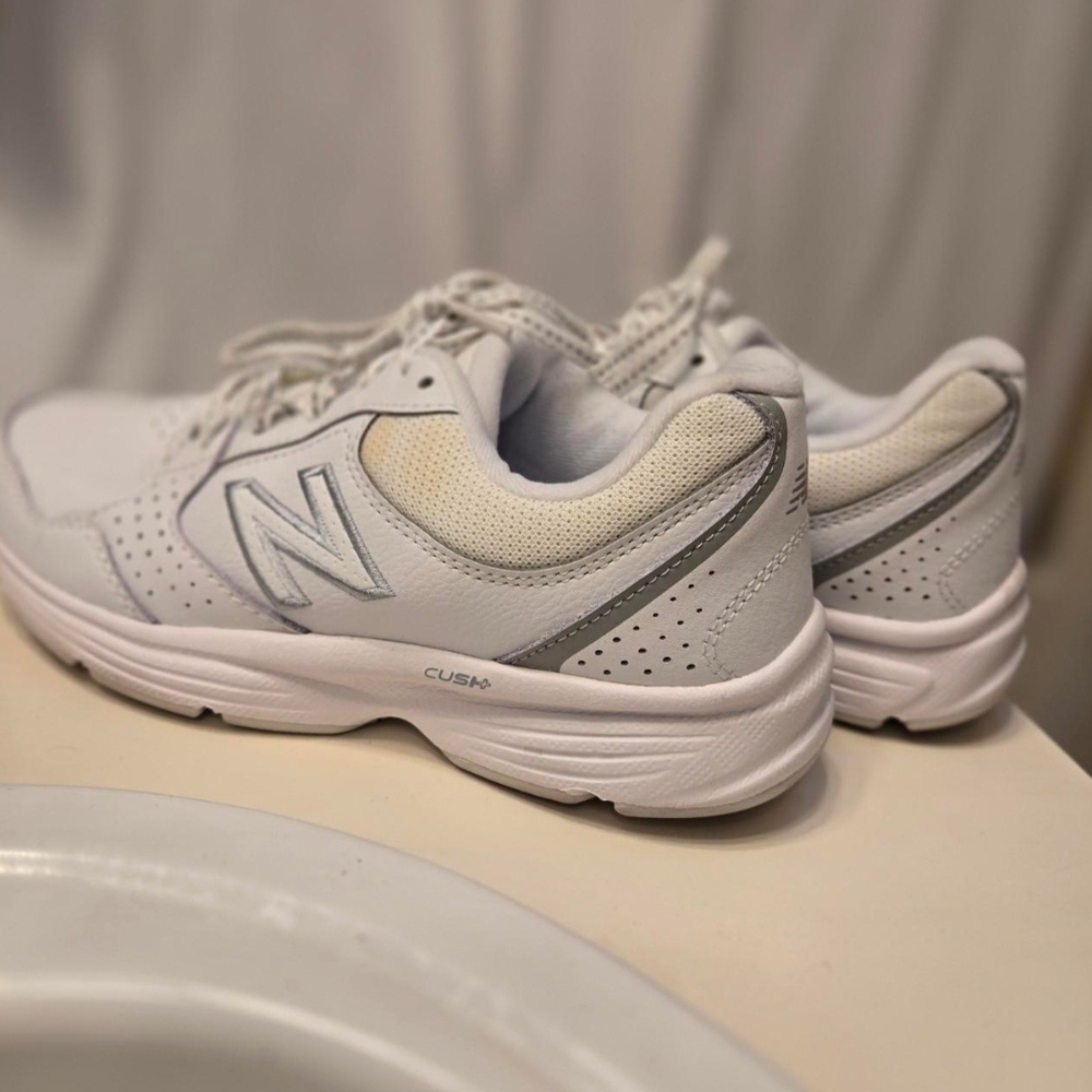 New Balance White Sneakers - Picture 4 of 7